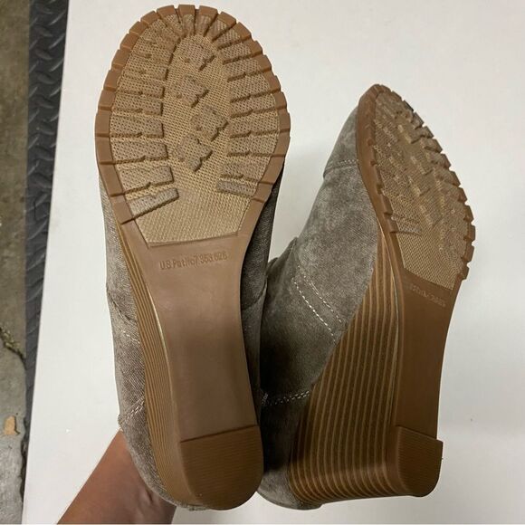 RAMPAGE Krispy tab lace up Wedge Heeled Ankle Boots corduroy fabric NEW 8.5 - Picture 7 of 11